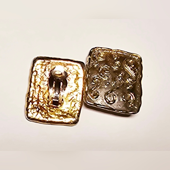 90s high fashion Avon round square S lines textured hammered clip on the - Picture 4 of 8